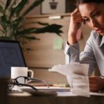 “Ele paga o que quer.” O que fazer quando o pai não cumpre o valor da pensão?